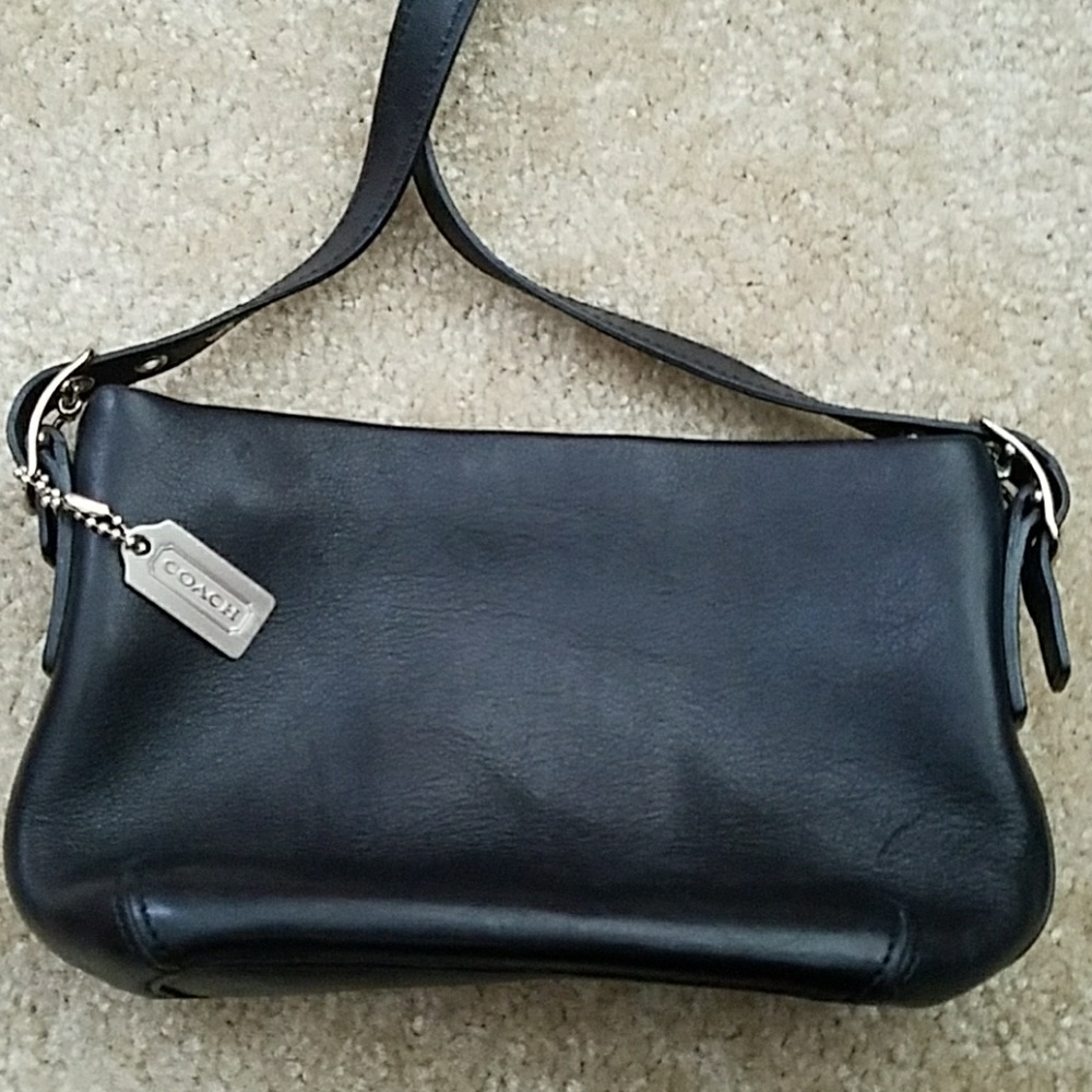 Coach leather shoulder bag